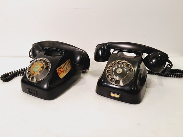 Lot 1220 - TELEPHONES