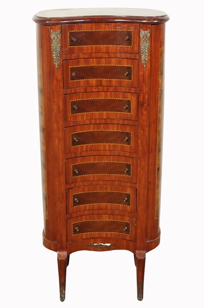 Lot 195 - PETITE SEMANIER