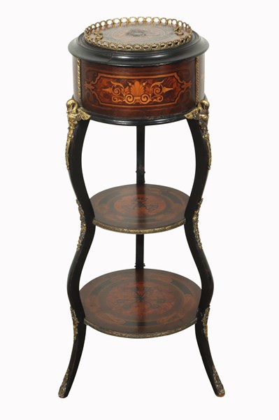 Lot 148 - NAPOLEON III JARDINIERE