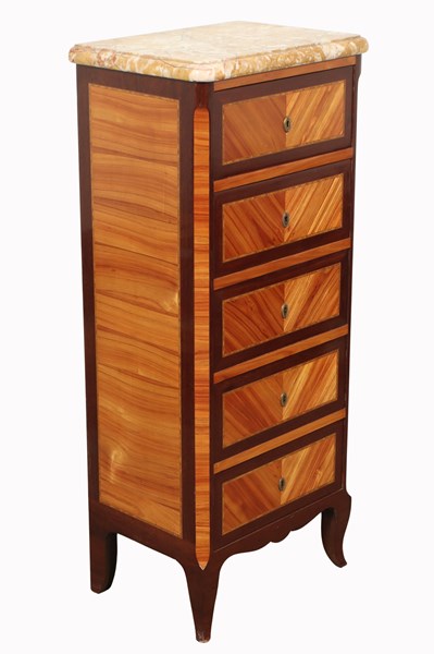 Lot 155 - PETITE SEMANIER