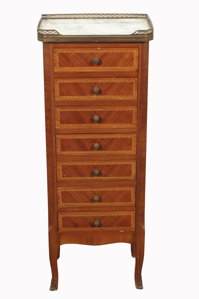 Lot 159 - PETITE SEMANIER