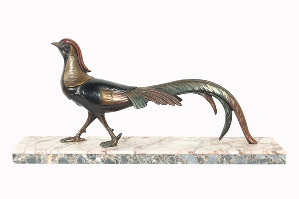 Lot 83 - MANTEL ORNAMENT