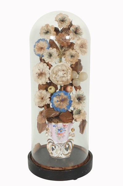 Lot 113 - CENTREPIECE DOME