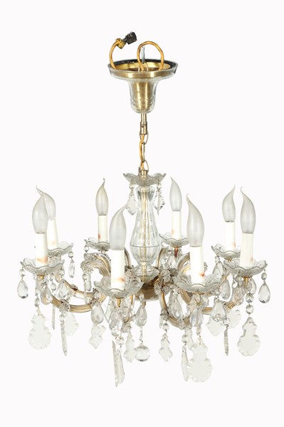 Lot 71 - CHANDELIER