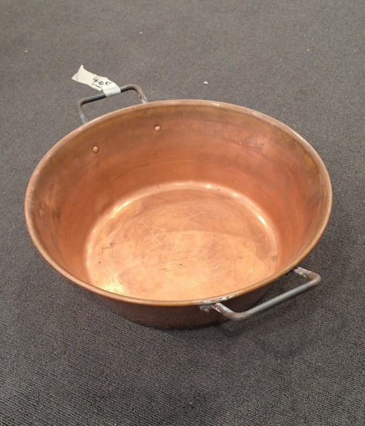 Lot 1215 - COPPER JAM BASIN