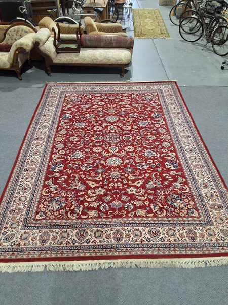 Lot 391 - RUG
