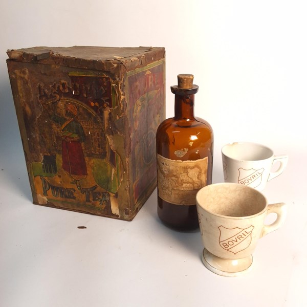 Lot 1435 - ADVERTISING & PACKAGING