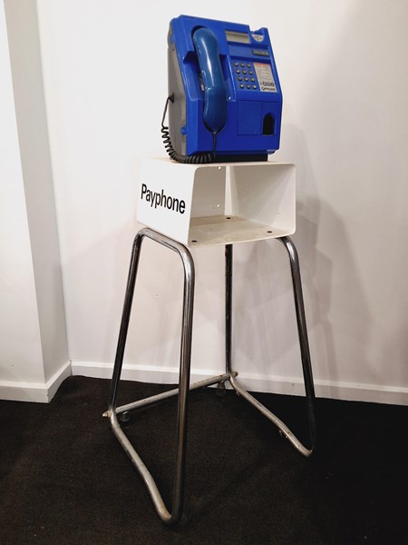 Lot 1239 - TELEPHONE