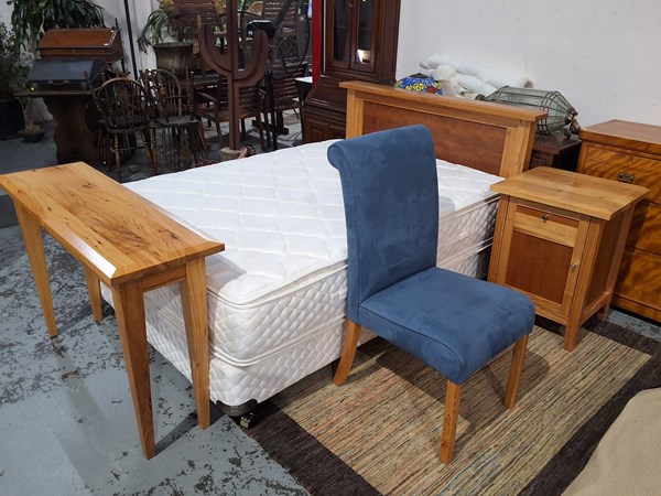 Lot 13 - BEDROOM SUITE