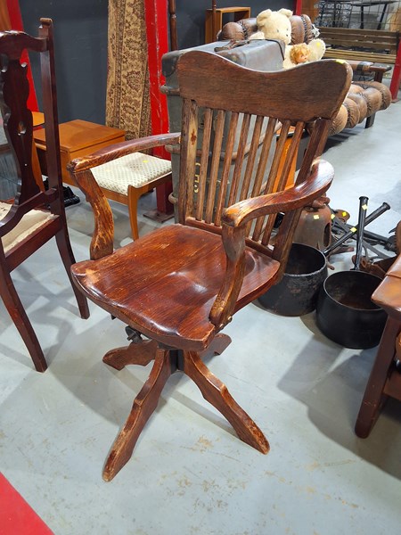 Lot 14 - CAPTAIN'S CHAIR