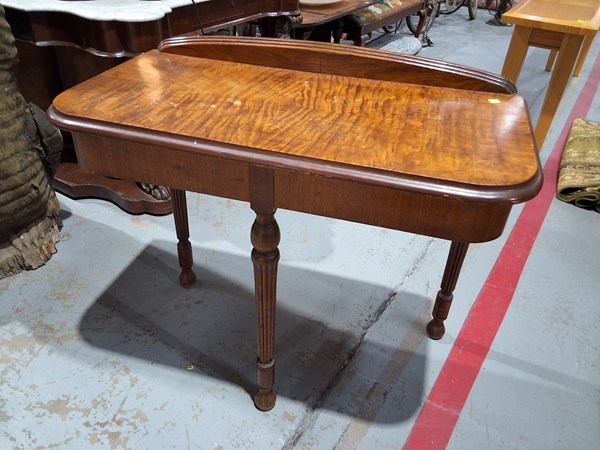 Lot 290 - HALL TABLE