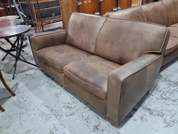 Lot 85 - LOUNGE
