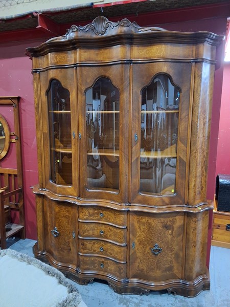 Lot 80 - SIDEBOARD