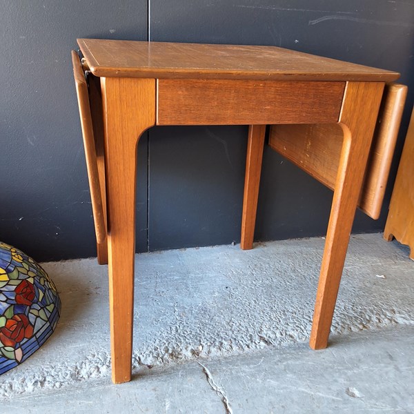 Lot 12 - DROPSIDE TABLE