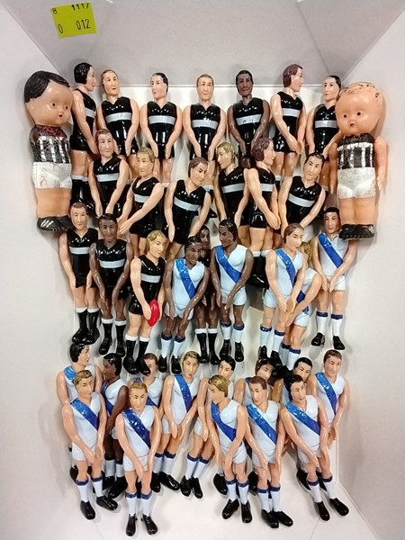Lot 1279 - FOOTBALLERS