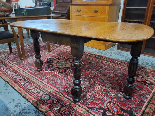 Lot 15 - GATE LEG TABLE