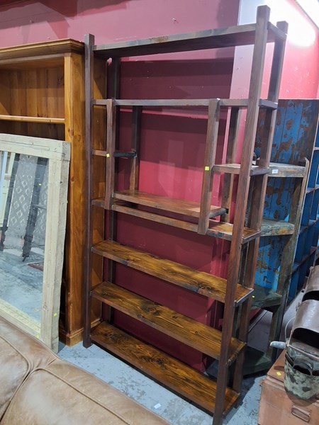 Lot 92 - BOOKSHELF