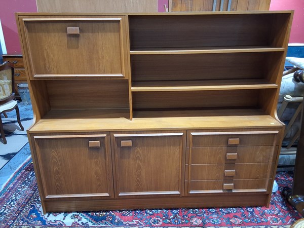 Lot 317 - WALL UNIT