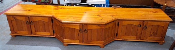 Lot 341 - ENTERTAINMENT UNIT