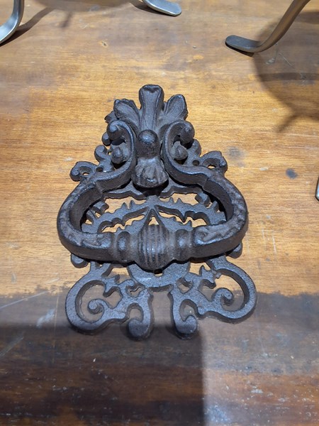 Lot 57 - DOOR KNOCKER