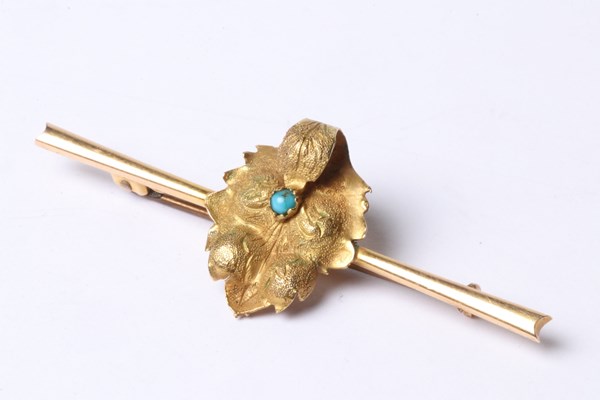 Lot 1020 - BROOCH
