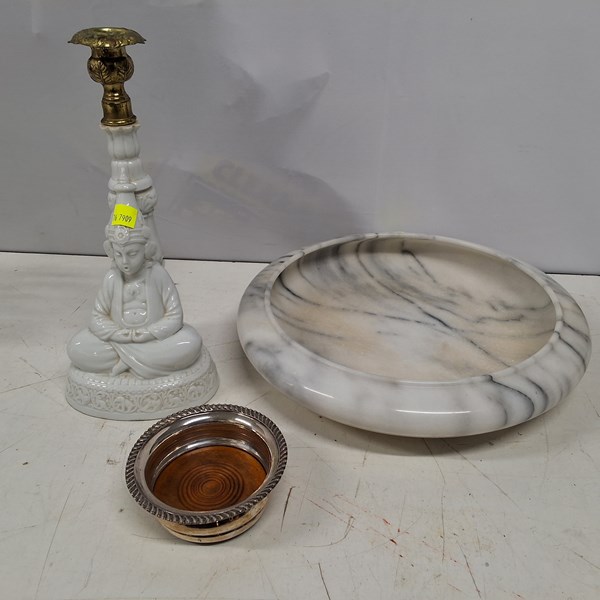 Lot 1433 - HOMEWARES