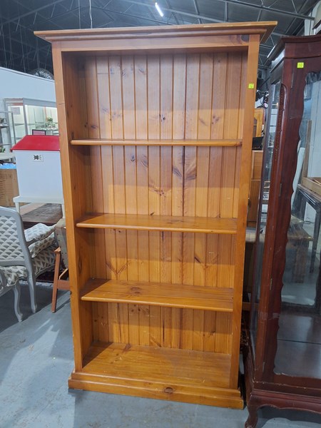 Lot 413 - BOOK SHELF