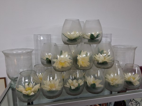 Lot 1500 - VASES