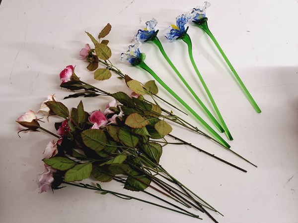 Lot 1021 - FLORAL ORNAMENTS