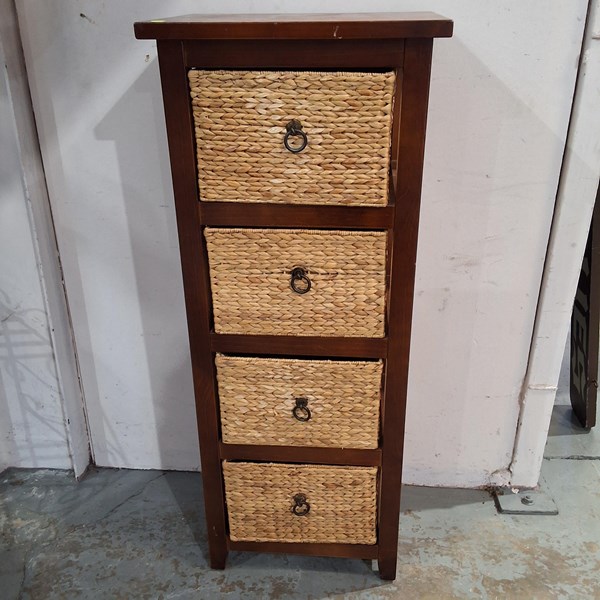 Lot 115 - TALL BOY
