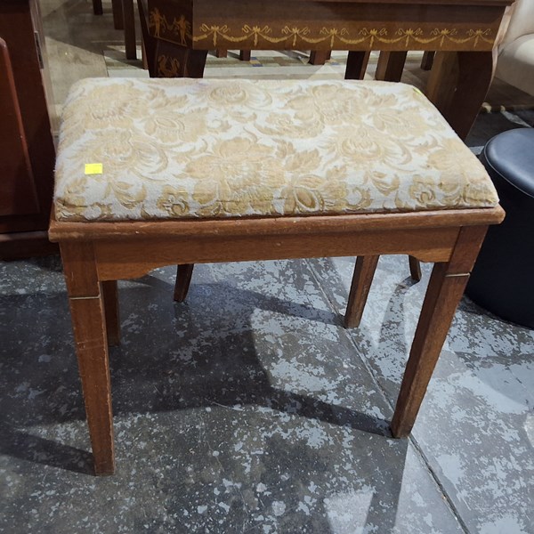 Lot 246 - DUET PIANO STOOL