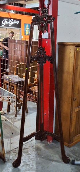 Lot 8 - TEAK EASEL