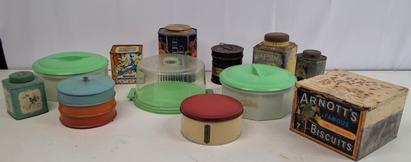 Lot 1439 - CAKE, BISCUIT & TEA TINS