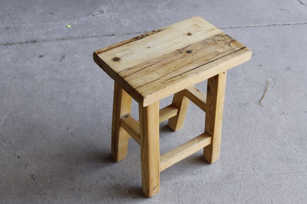 Lot 146 - STOOL