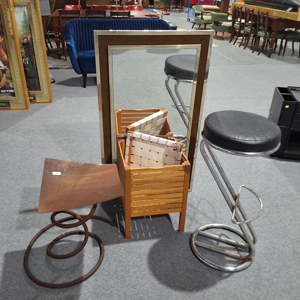 Lot 230 - ASSORTMENT OF FURNITURE
