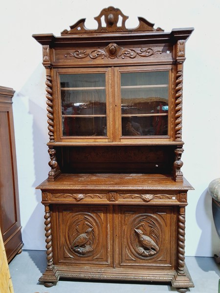Lot 18 - BUFFET