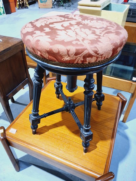 Lot 224 - PIANO STOOL