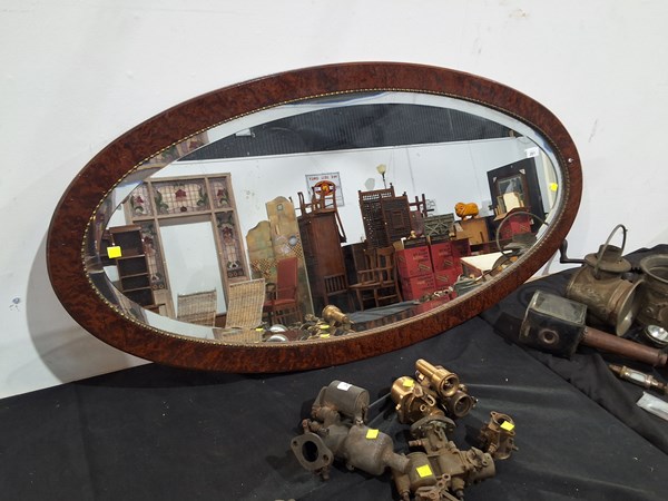 Lot 85 - WALL MIRROR