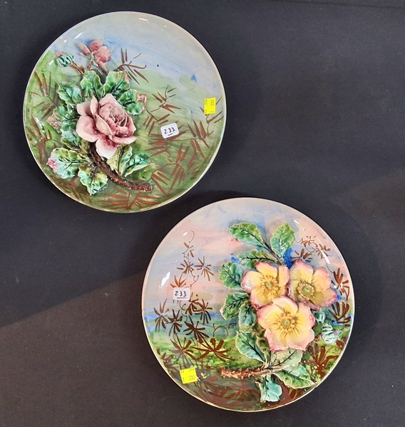 Lot 1375 - MAJOLICA PLATES