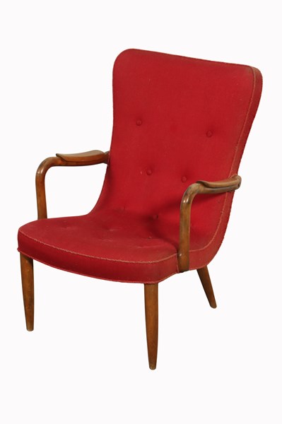 Lot 21 - SLIPPER ARMCHAIR