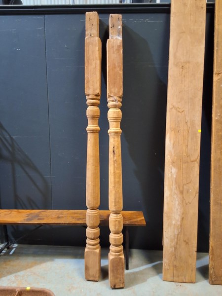 Lot 320 - VERANDAH POSTS