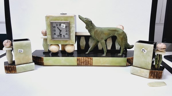 Lot 1375 - MANTEL CLOCK WITH GARNITURES