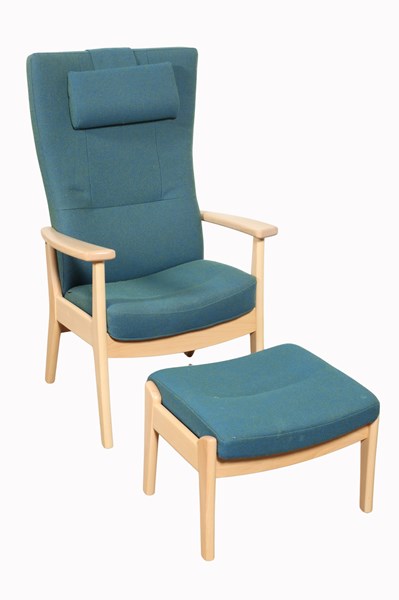 Lot 288 - PLUS 5910 RECLINER & FOOTSTOOL