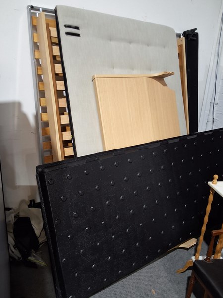 Lot 538 - BED FRAMES