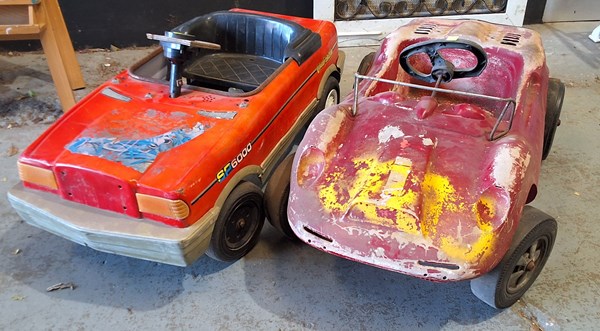 Lot 468 - PEDAL CARS