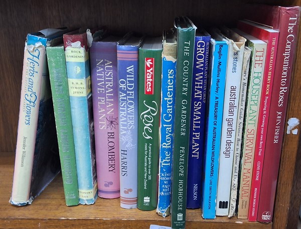Lot 1495 - GARDENING BOOKS
