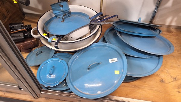 Lot 1467 - ENAMELWARE