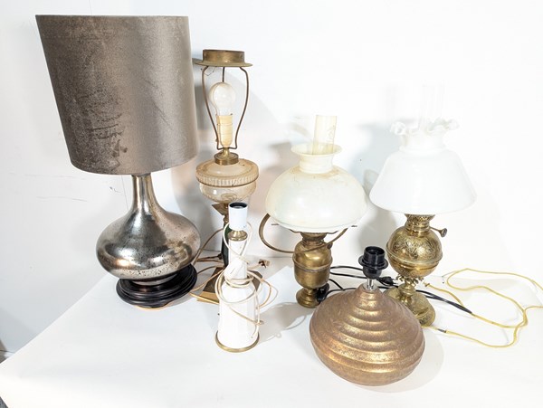 Lot 357 - LAMPS