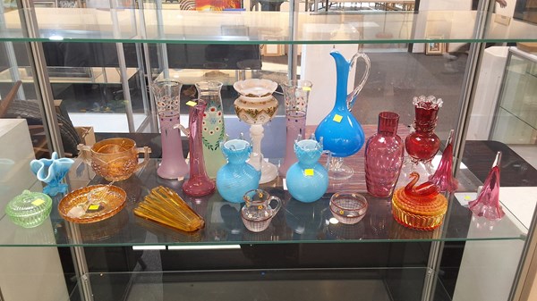 Lot 1410 - GLASSWARE