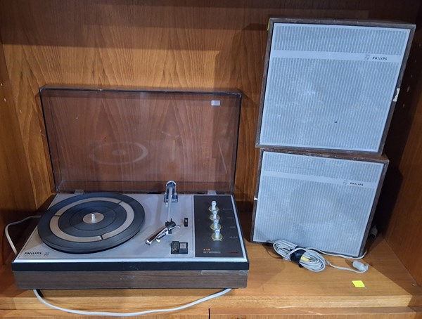 Lot 363 - PHILIPS TURNTABLE